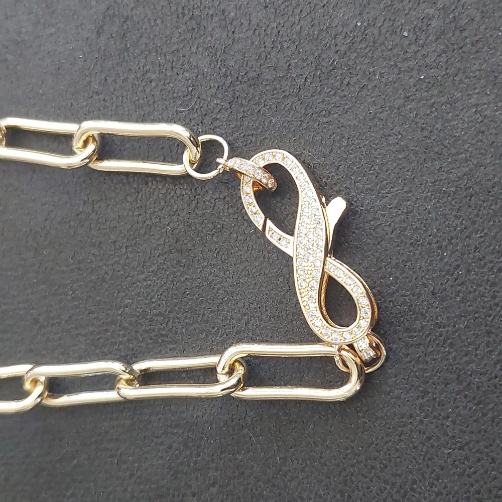 New Ashley Stewart gold chain necklace - Picture 2 of 4